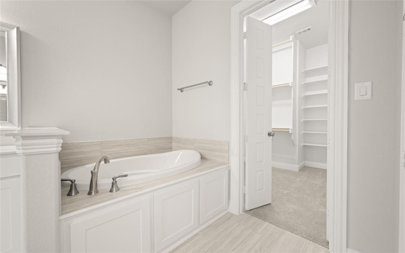 1000 Tall Meadow, Mansfield, TX 76063, 4 Bedrooms Bedrooms, ,3 BathroomsBathrooms,Residential,For Sale,1000 Tall Meadow,20838639