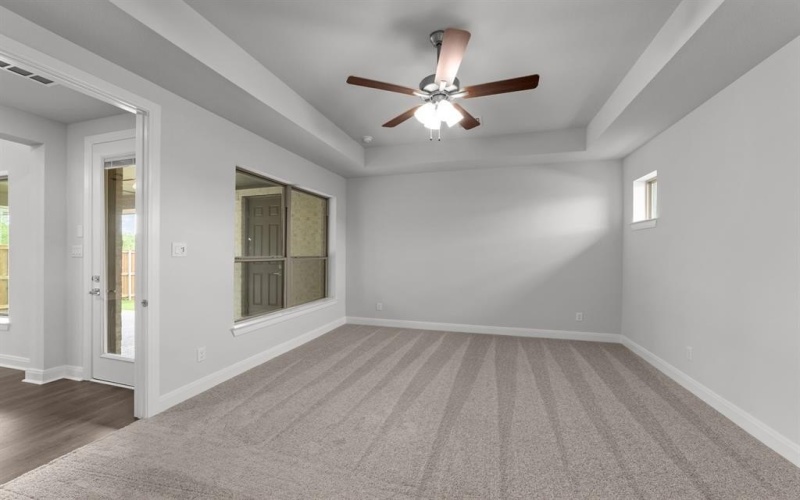 1012 Violet Drive, Crowley, TX 76036, 4 Habitaciones Habitaciones , ,3 BañosBaños,Residential,En Venta,1012 Violet Drive,20841887