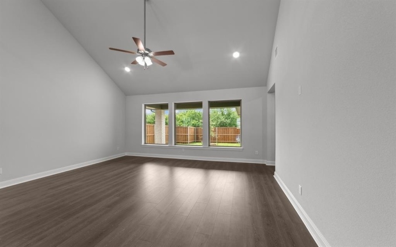 1012 Violet Drive, Crowley, TX 76036, 4 Habitaciones Habitaciones , ,3 BañosBaños,Residential,En Venta,1012 Violet Drive,20841887