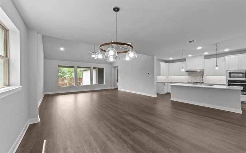 1012 Violet Drive, Crowley, TX 76036, 4 Habitaciones Habitaciones , ,3 BañosBaños,Residential,En Venta,1012 Violet Drive,20841887