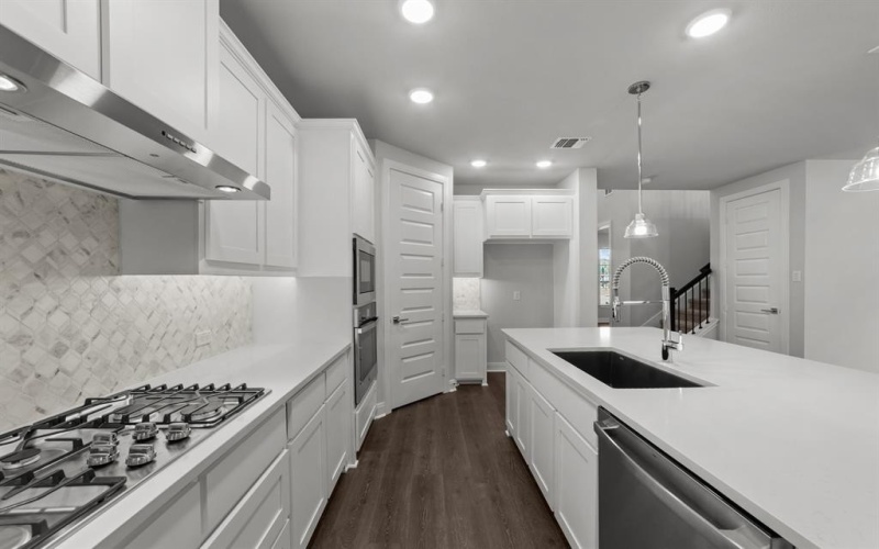 1012 Violet Drive, Crowley, TX 76036, 4 Habitaciones Habitaciones , ,3 BañosBaños,Residential,En Venta,1012 Violet Drive,20841887