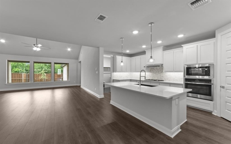 1012 Violet Drive, Crowley, TX 76036, 4 Habitaciones Habitaciones , ,3 BañosBaños,Residential,En Venta,1012 Violet Drive,20841887