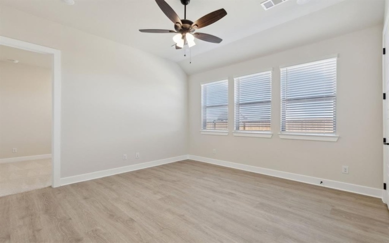 120 Bristol Lane, Azle, TX 76020, 5 Bedrooms Bedrooms, ,5 BathroomsBathrooms,Residential,For Sale,120 Bristol Lane,20838844