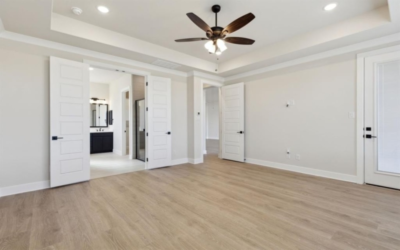 120 Bristol Lane, Azle, TX 76020, 5 Bedrooms Bedrooms, ,5 BathroomsBathrooms,Residential,For Sale,120 Bristol Lane,20838844