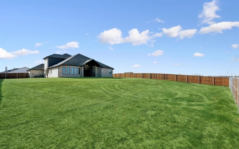 120 Bristol Lane, Azle, TX 76020, 5 Bedrooms Bedrooms, ,5 BathroomsBathrooms,Residential,For Sale,120 Bristol Lane,20838844