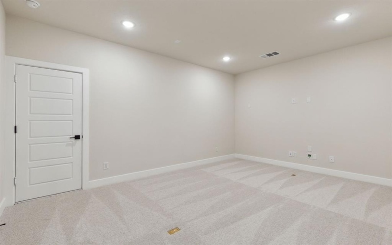 120 Bristol Lane, Azle, TX 76020, 5 Bedrooms Bedrooms, ,5 BathroomsBathrooms,Residential,For Sale,120 Bristol Lane,20838844