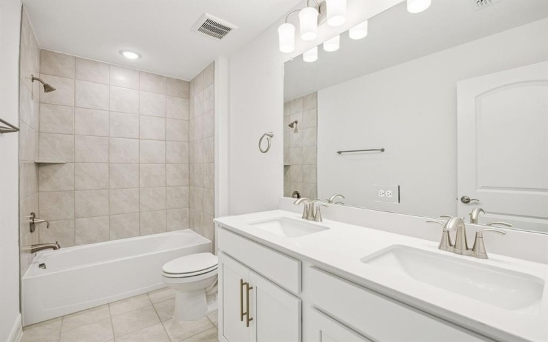 11321 Orchard Lane, Justin, TX 76247, 5 Bedrooms Bedrooms, ,5 BathroomsBathrooms,Residential,For Sale,11321 Orchard Lane,20842008