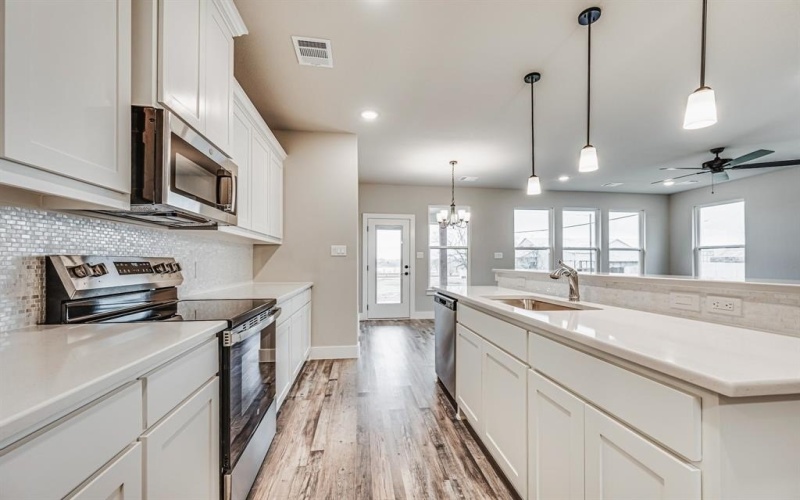 700 N Church Street, Ferris, TX 75125, 3 Bedrooms Bedrooms, ,2 BathroomsBathrooms,Residential,For Sale,700 N Church Street,20842059