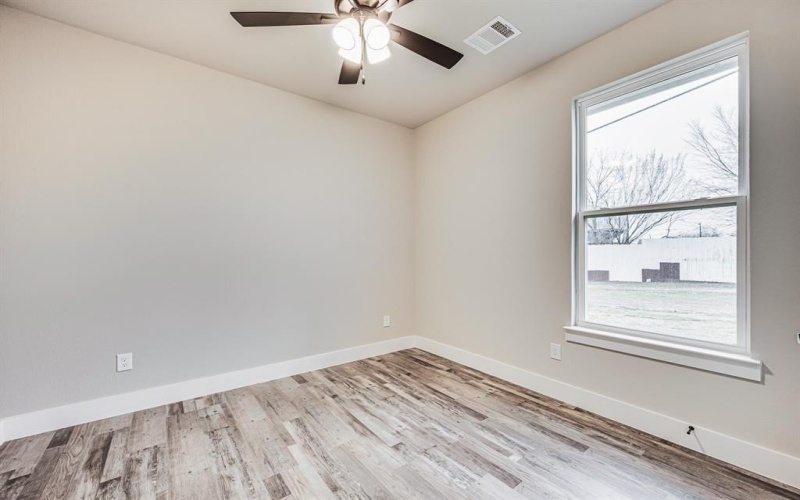 700 N Church Street, Ferris, TX 75125, 3 Bedrooms Bedrooms, ,2 BathroomsBathrooms,Residential,For Sale,700 N Church Street,20842059