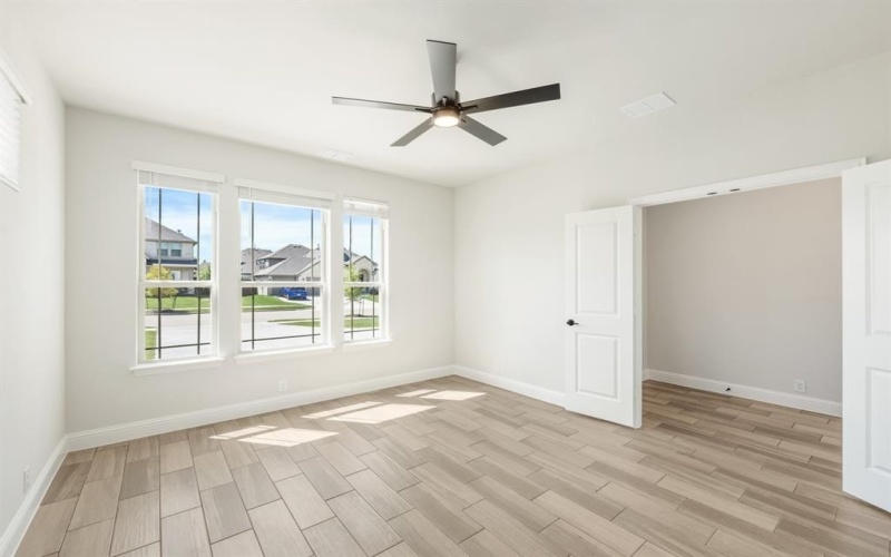 2406 Hagen Drive, Mansfield, TX 76084, 4 Bedrooms Bedrooms, ,5 BathroomsBathrooms,Residential,For Sale,2406 Hagen Drive,20839023