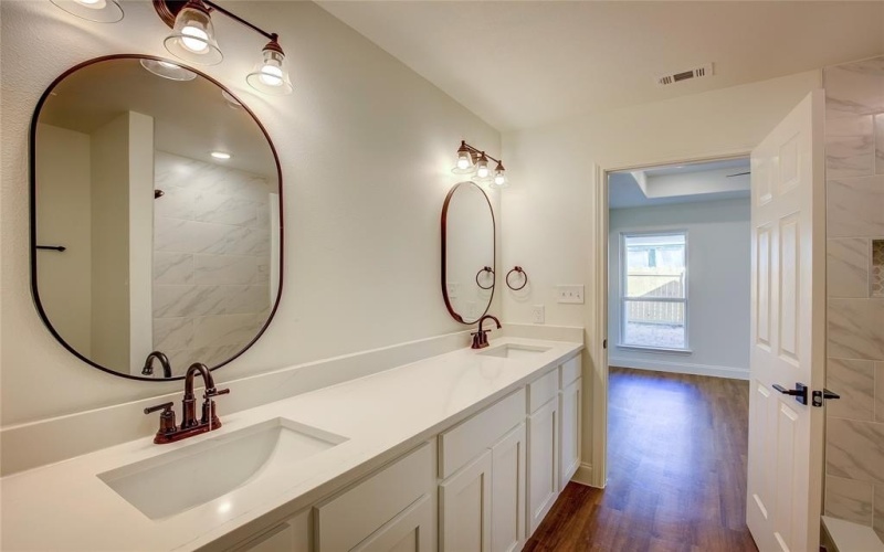 2502 Polk Street, Greenville, TX 75401, 3 Habitaciones Habitaciones , ,2 BañosBaños,Residential,En Venta,2502 Polk Street,20839219