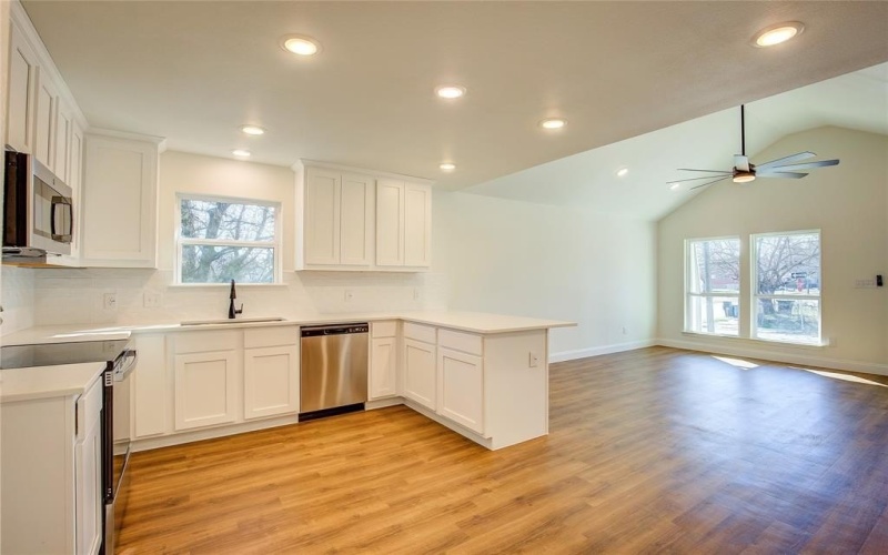2502 Polk Street, Greenville, TX 75401, 3 Habitaciones Habitaciones , ,2 BañosBaños,Residential,En Venta,2502 Polk Street,20839219