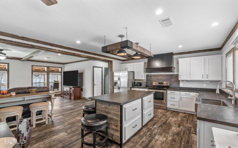 10034 Plum Point Road, Oil City, LA 71061, 3 Habitaciones Habitaciones , ,2 BañosBaños,Residential,En Venta,10034 Plum Point Road,20839342