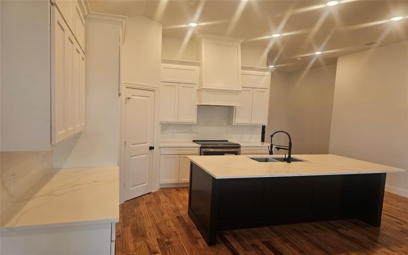 3410 Dobbins Road, Corsicana, TX 75110, 4 Bedrooms Bedrooms, ,2 BathroomsBathrooms,Residential,For Sale,3410 Dobbins Road,20839484