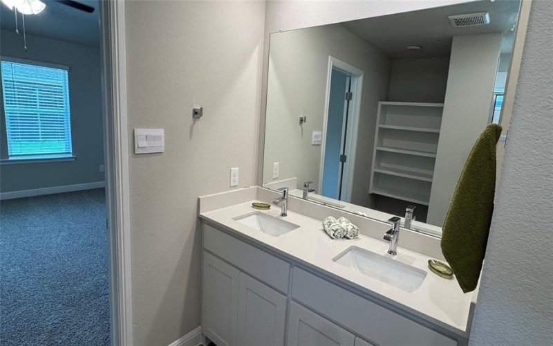 1760 RIVER BEND Road, Burleson, TX 76028, 4 Habitaciones Habitaciones , ,2 BañosBaños,Residential,En Venta,1760 RIVER BEND Road,20836196