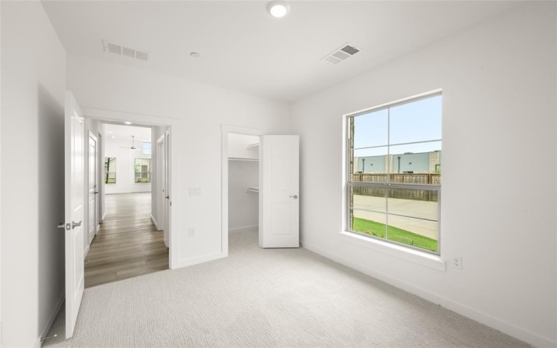 2613 Chablis Drive, Grand Prairie, TX 75054, 2 Habitaciones Habitaciones , ,2 BañosBaños,Residential,En Venta,2613 Chablis Drive,0,20839590