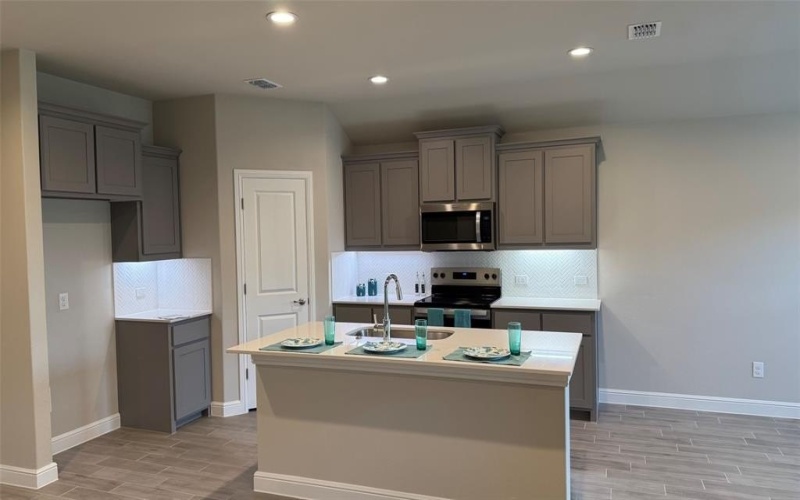 1749 RIVER BEND Road, Burleson, TX 76028, 4 Bedrooms Bedrooms, ,2 BathroomsBathrooms,Residential,For Sale,1749 RIVER BEND Road,20836216