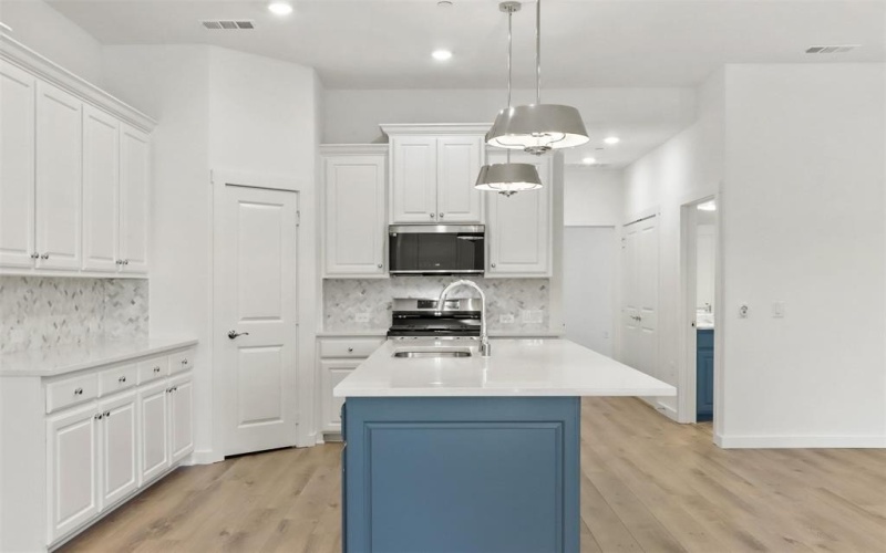 2627 St Helena Lane, Grand Prairie, TX 75054, 2 Bedrooms Bedrooms, ,2 BathroomsBathrooms,Residential,For Sale,2627 St Helena Lane,20839594