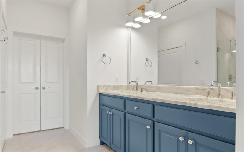 2627 St Helena Lane, Grand Prairie, TX 75054, 2 Bedrooms Bedrooms, ,2 BathroomsBathrooms,Residential,For Sale,2627 St Helena Lane,20839594