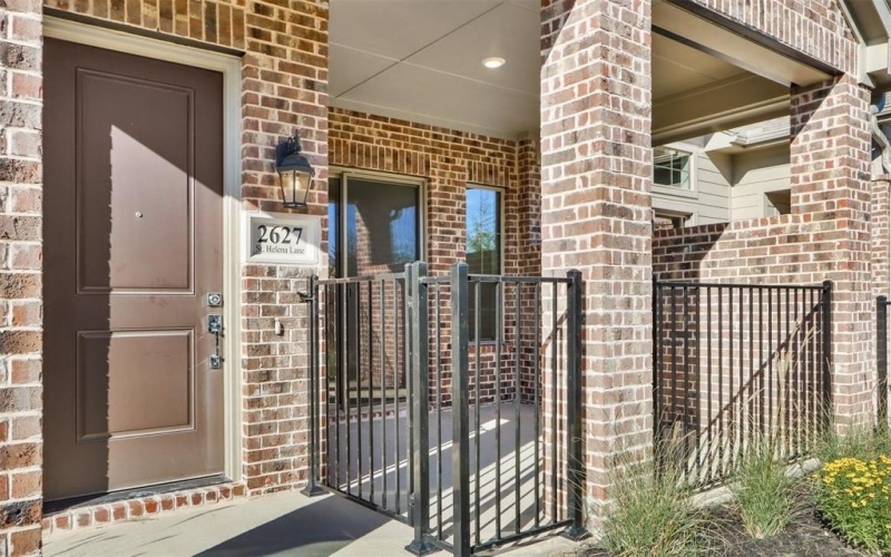 2627 St Helena Lane, Grand Prairie, TX 75054, 2 Bedrooms Bedrooms, ,2 BathroomsBathrooms,Residential,For Sale,2627 St Helena Lane,20839594