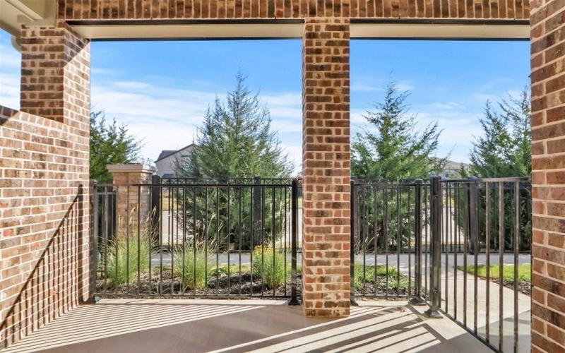 2627 St Helena Lane, Grand Prairie, TX 75054, 2 Bedrooms Bedrooms, ,2 BathroomsBathrooms,Residential,For Sale,2627 St Helena Lane,20839594