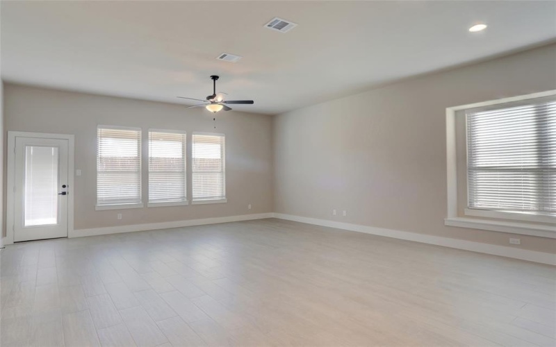 4033 Warhol Way, Royse City, TX 75189, 3 Habitaciones Habitaciones , ,2 BañosBaños,Residential,En Venta,4033 Warhol Way,20836304