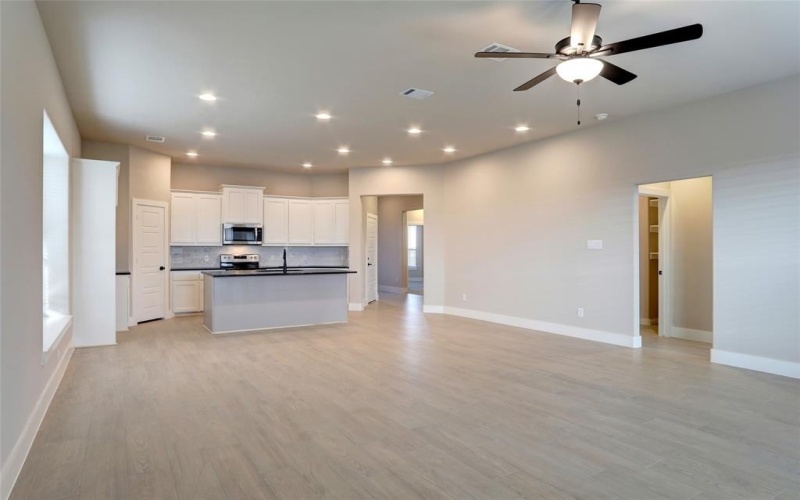 4033 Warhol Way, Royse City, TX 75189, 3 Habitaciones Habitaciones , ,2 BañosBaños,Residential,En Venta,4033 Warhol Way,20836304