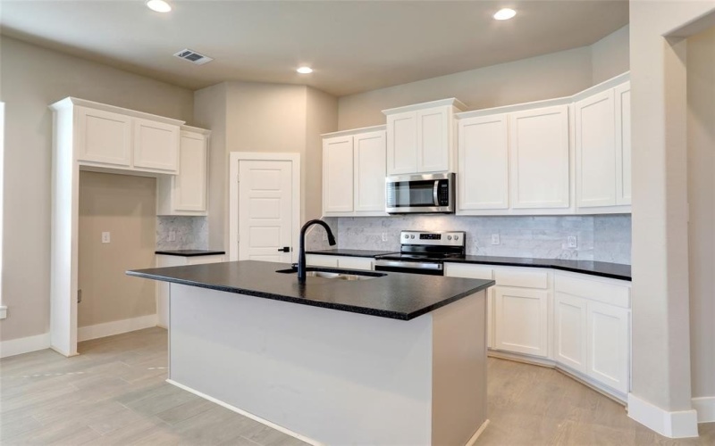 4033 Warhol Way, Royse City, TX 75189, 3 Habitaciones Habitaciones , ,2 BañosBaños,Residential,En Venta,4033 Warhol Way,20836304