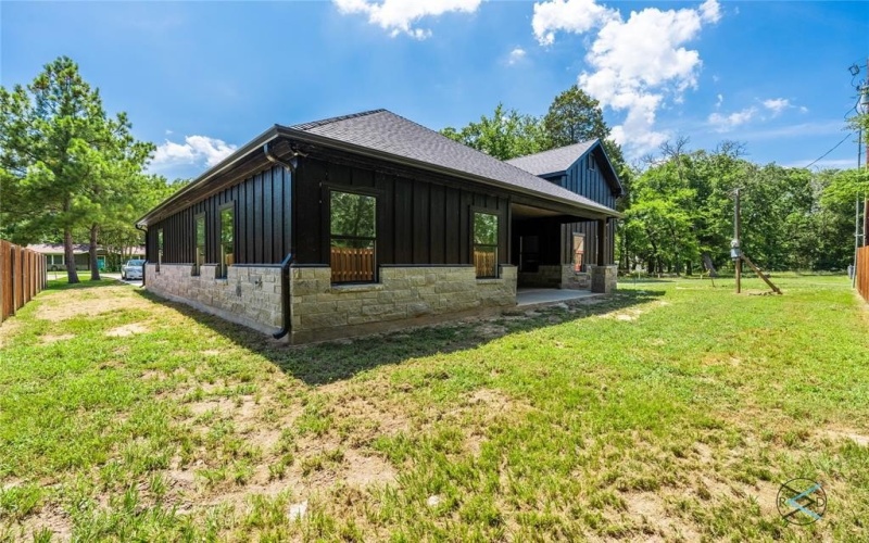 114 Castlewood Road, Enchanted Oaks, TX 75156, 4 Bedrooms Bedrooms, ,3 BathroomsBathrooms,Residential,For Sale,114 Castlewood Road,20839782