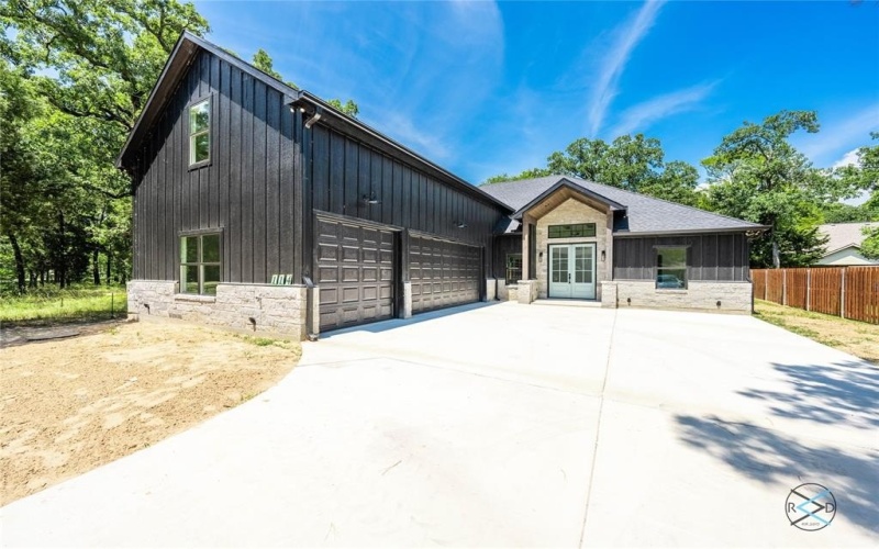114 Castlewood Road, Enchanted Oaks, TX 75156, 4 Bedrooms Bedrooms, ,3 BathroomsBathrooms,Residential,For Sale,114 Castlewood Road,20839782