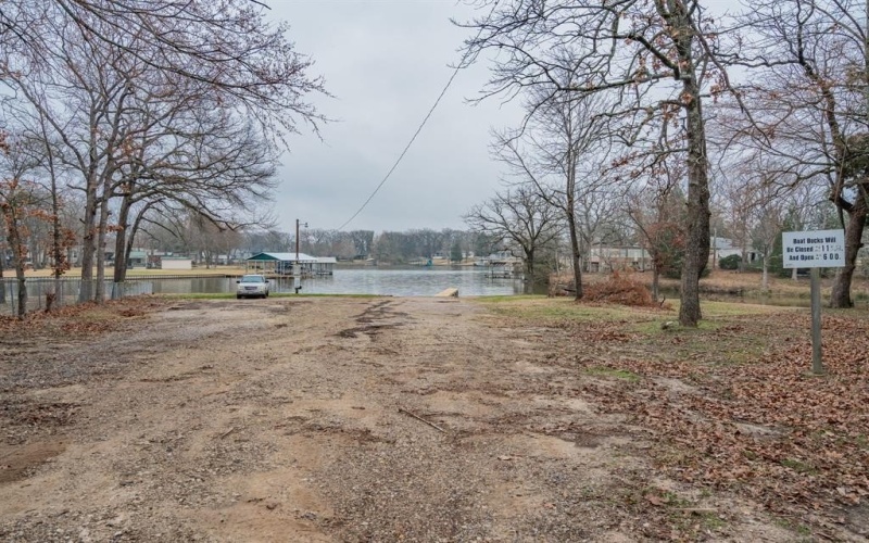 7108 Moccasin Drive, Mabank, TX 75156, 3 Bedrooms Bedrooms, ,2 BathroomsBathrooms,Residential,For Sale,7108 Moccasin Drive,20840058