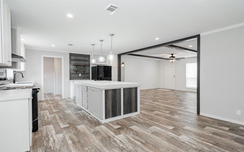 7108 Moccasin Drive, Mabank, TX 75156, 3 Bedrooms Bedrooms, ,2 BathroomsBathrooms,Residential,For Sale,7108 Moccasin Drive,20840058