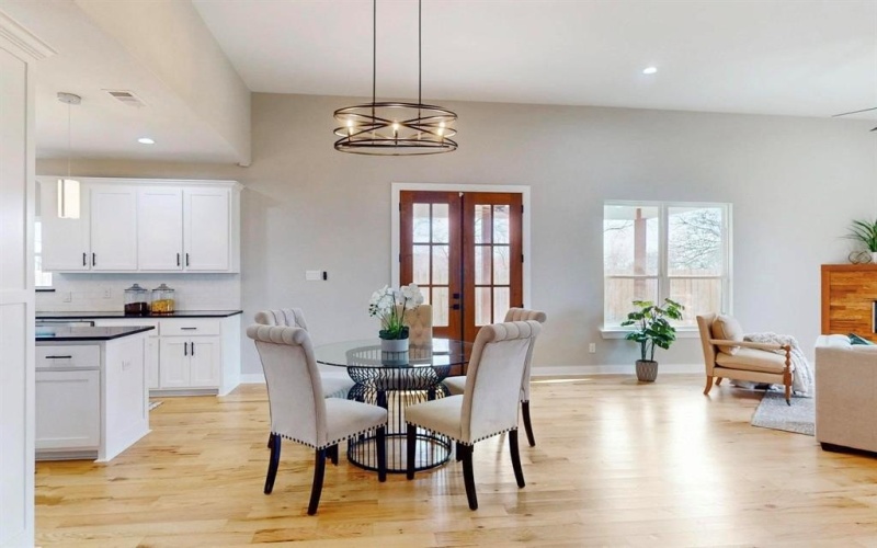 3928 SILVERHILL Drive, Dallas, TX 75241, 4 Bedrooms Bedrooms, ,3 BathroomsBathrooms,Residential,For Sale,3928 SILVERHILL Drive,0,20840059