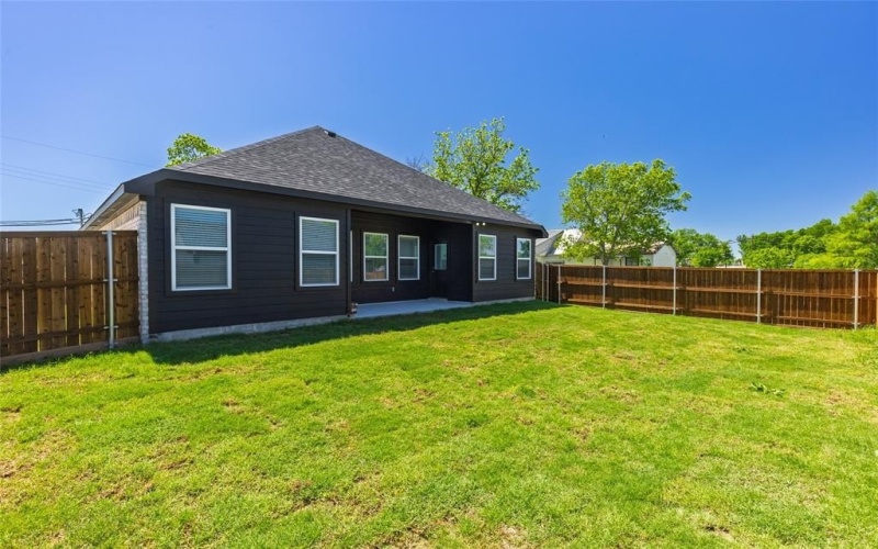 307 East Sanger Street, Celeste, TX 75423, 3 Bedrooms Bedrooms, ,2 BathroomsBathrooms,Residential,For Sale,307 East Sanger Street,0,20840487