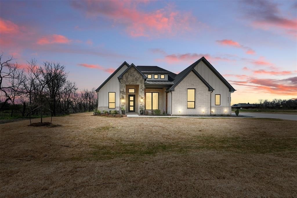 8241 Grayson Court, Midlothian, TX 76065, 4 Bedrooms Bedrooms, ,2 BathroomsBathrooms,Residential,For Sale,8241 Grayson Court,20840534