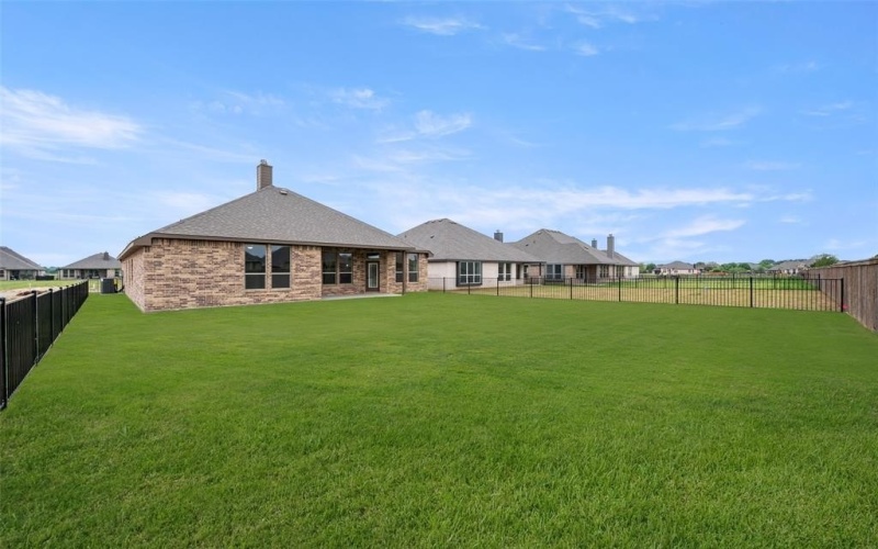 317 Bowrider Lane, Granbury, TX 76049, 3 Bedrooms Bedrooms, ,2 BathroomsBathrooms,Residential,For Sale,317 Bowrider Lane,20837486