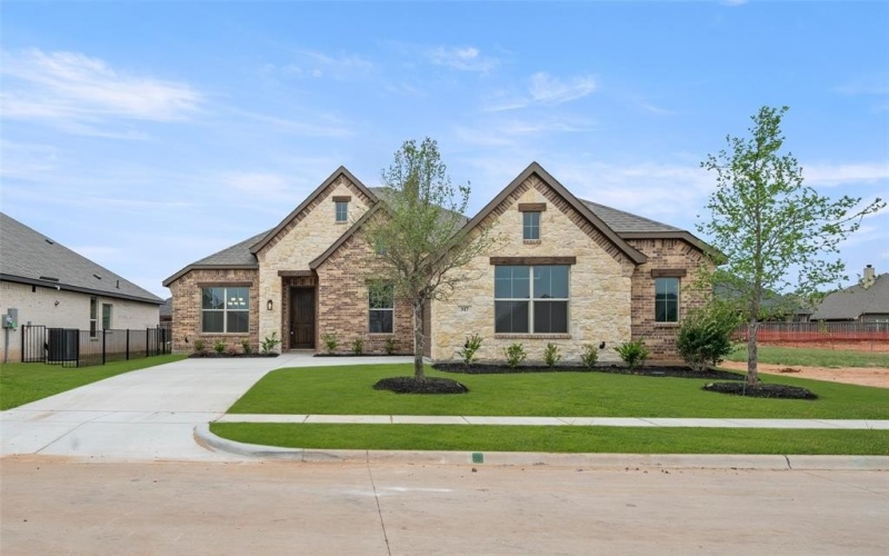 317 Bowrider Lane, Granbury, TX 76049, 3 Bedrooms Bedrooms, ,2 BathroomsBathrooms,Residential,For Sale,317 Bowrider Lane,20837486