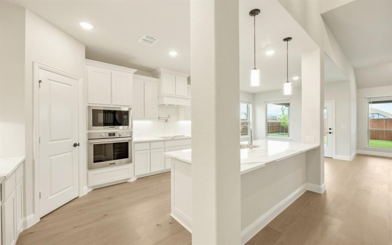 541 Holiday Avenue, Waxahachie, TX 75165, 4 Bedrooms Bedrooms, ,3 BathroomsBathrooms,Residential,For Sale,541 Holiday Avenue,20840839
