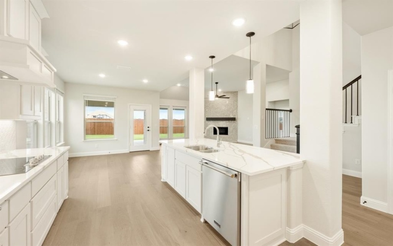 541 Holiday Avenue, Waxahachie, TX 75165, 4 Bedrooms Bedrooms, ,3 BathroomsBathrooms,Residential,For Sale,541 Holiday Avenue,20840839