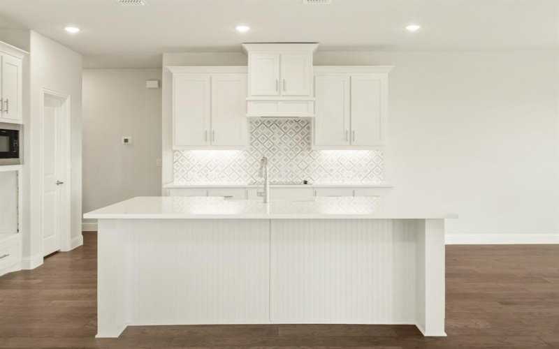 545 Holiday Avenue, Waxahachie, TX 75165, 5 Bedrooms Bedrooms, ,5 BathroomsBathrooms,Residential,For Sale,545 Holiday Avenue,20840914