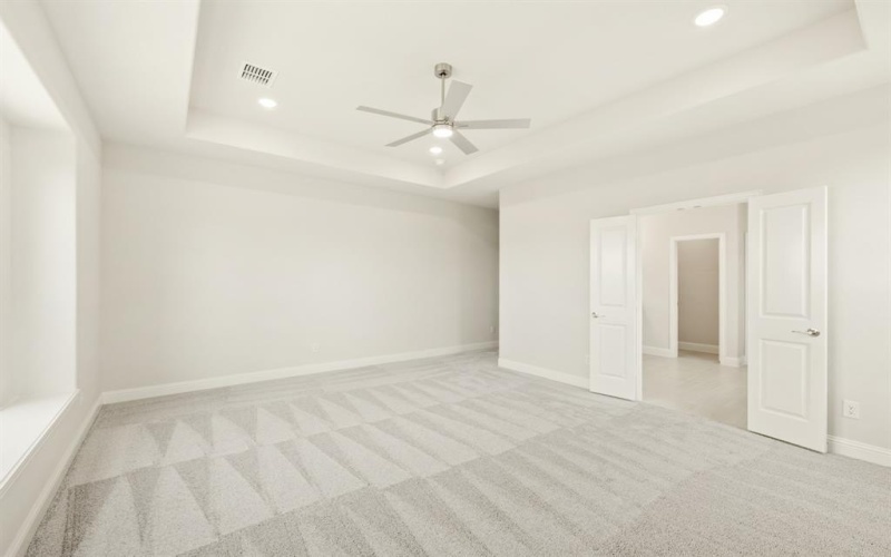 545 Holiday Avenue, Waxahachie, TX 75165, 5 Bedrooms Bedrooms, ,5 BathroomsBathrooms,Residential,For Sale,545 Holiday Avenue,20840914