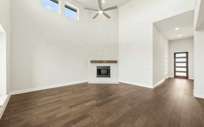 545 Holiday Avenue, Waxahachie, TX 75165, 5 Bedrooms Bedrooms, ,5 BathroomsBathrooms,Residential,For Sale,545 Holiday Avenue,20840914