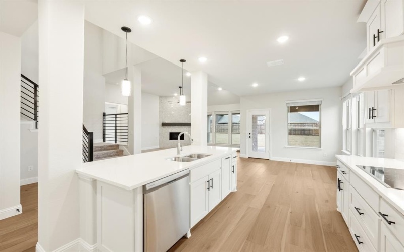 635 Sirius Drive, Waxahachie, TX 75165, 4 Bedrooms Bedrooms, ,3 BathroomsBathrooms,Residential,For Sale,635 Sirius Drive,20842080