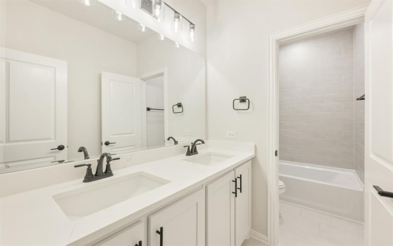 635 Sirius Drive, Waxahachie, TX 75165, 4 Bedrooms Bedrooms, ,3 BathroomsBathrooms,Residential,For Sale,635 Sirius Drive,20842080