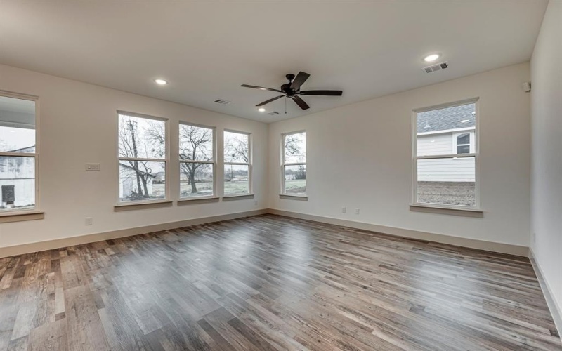 716 N Church Street, Ferris, TX 75125, 3 Bedrooms Bedrooms, ,2 BathroomsBathrooms,Residential,For Sale,716 N Church Street,20842106