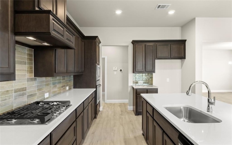 539 San Angelo, Forney, TX 75126, 4 Habitaciones Habitaciones , ,3 BañosBaños,Residential,En Venta,539 San Angelo,20842281