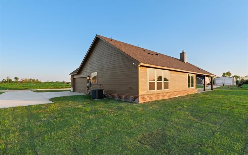 3114 White Oak Road, Oak Ridge, TX 75161, 4 Bedrooms Bedrooms, ,2 BathroomsBathrooms,Residential,For Sale,3114 White Oak Road,20842315