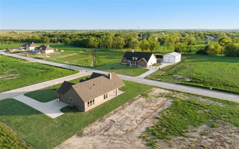 3114 White Oak Road, Oak Ridge, TX 75161, 4 Bedrooms Bedrooms, ,2 BathroomsBathrooms,Residential,For Sale,3114 White Oak Road,20842315