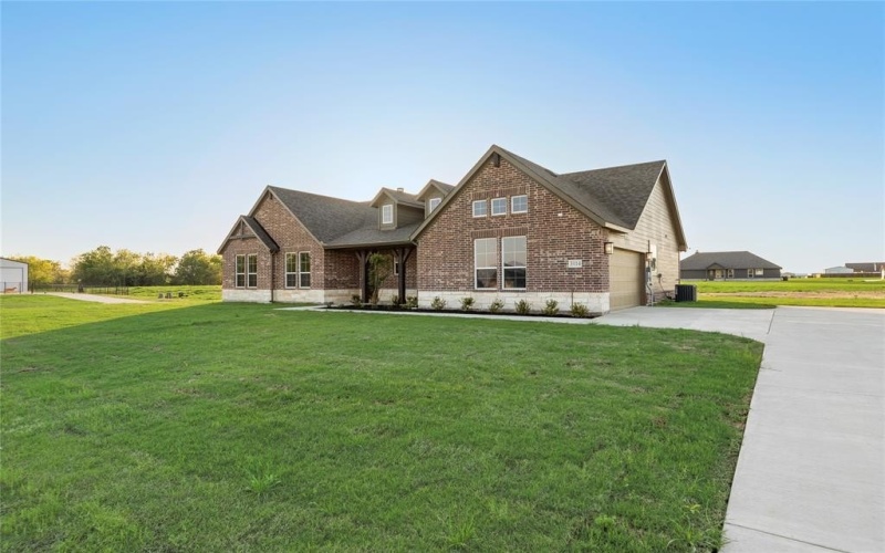 3114 White Oak Road, Oak Ridge, TX 75161, 4 Bedrooms Bedrooms, ,2 BathroomsBathrooms,Residential,For Sale,3114 White Oak Road,20842315