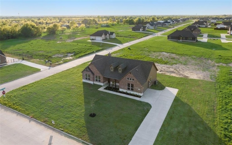 3114 White Oak Road, Oak Ridge, TX 75161, 4 Bedrooms Bedrooms, ,2 BathroomsBathrooms,Residential,For Sale,3114 White Oak Road,20842315